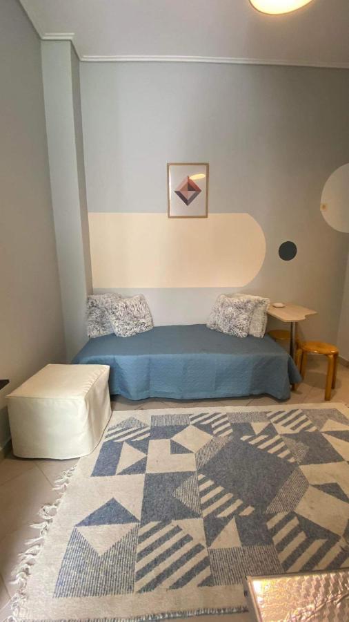 Cozy Minimal Apartment Piraeus Exterior photo